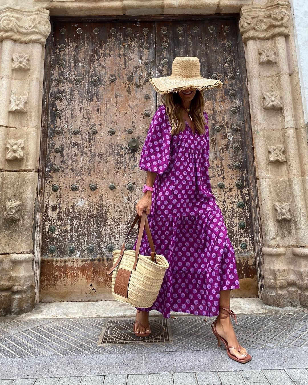 Women's Boho Floral Halter Dress – Backless Ruffled A-Line Beach Dress for Summer Vacations